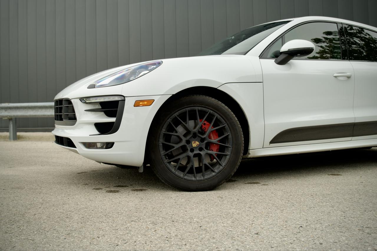 2017 Porsche Macan GTS Photo