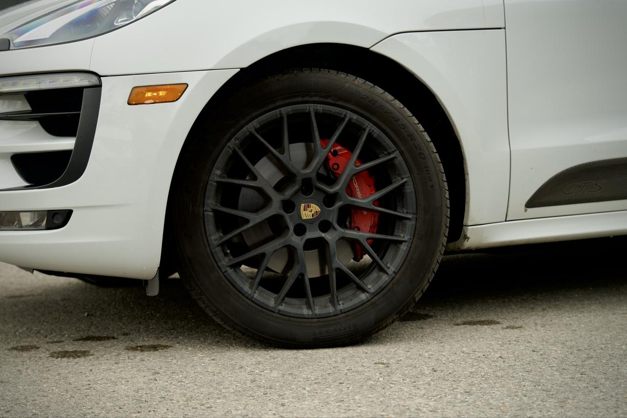 2017 Porsche Macan GTS Photo