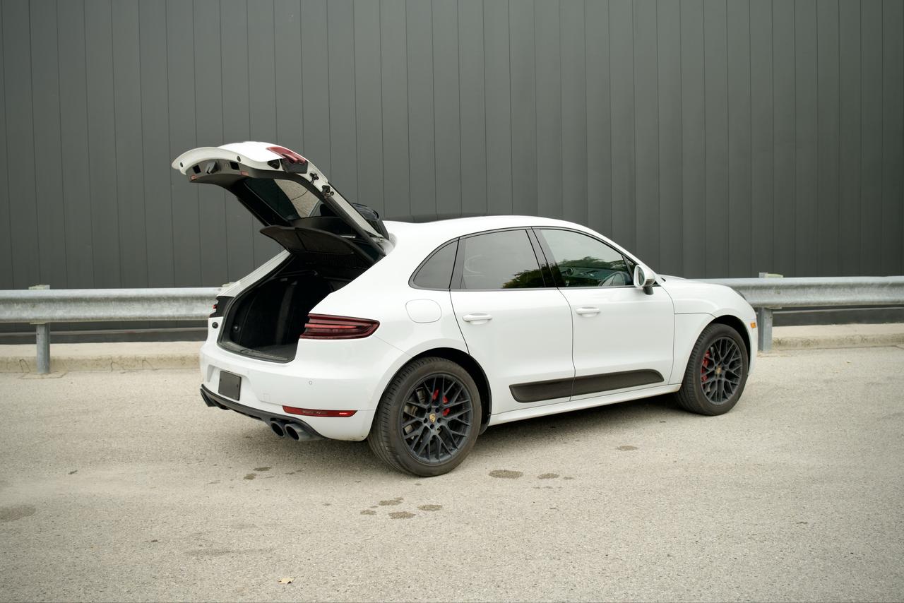 2017 Porsche Macan GTS Photo