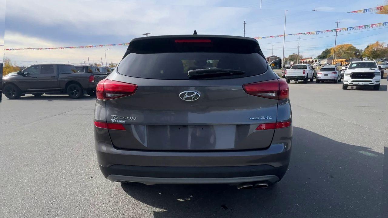 2020 Hyundai Tucson Preferred w/Trend Package AWD, HEATED SEATS, HEATED STEERING WHEEL, MOONROOF, CRUISE CONTROL, REVERSE CAM!! Photo