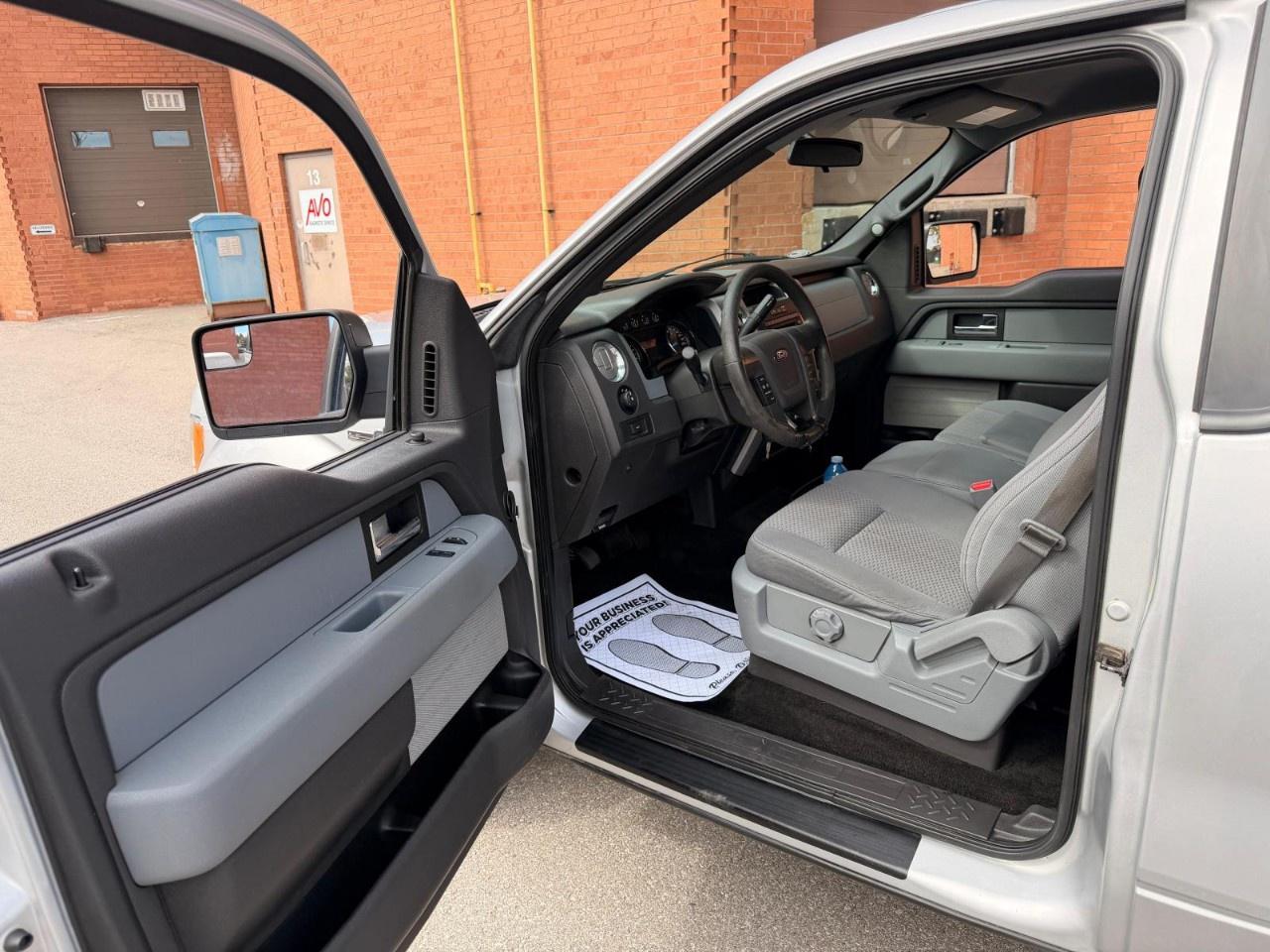 2013 Ford F-150 2WD Regular Cab Styleside 8 Ft Box XLT Photo