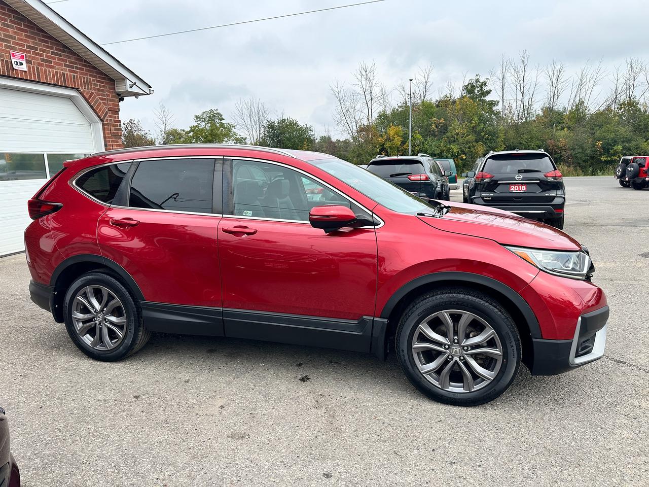 2020 Honda CR-V SportAWD HTD-Cloth Sunroof Bluetooth BackupCam A/C Photo