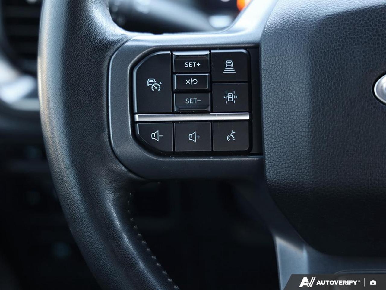 2023 Ford F-150 Lariat NAV | TWIN PANEL MOONROOF | LEATHER INTERIOR Photo