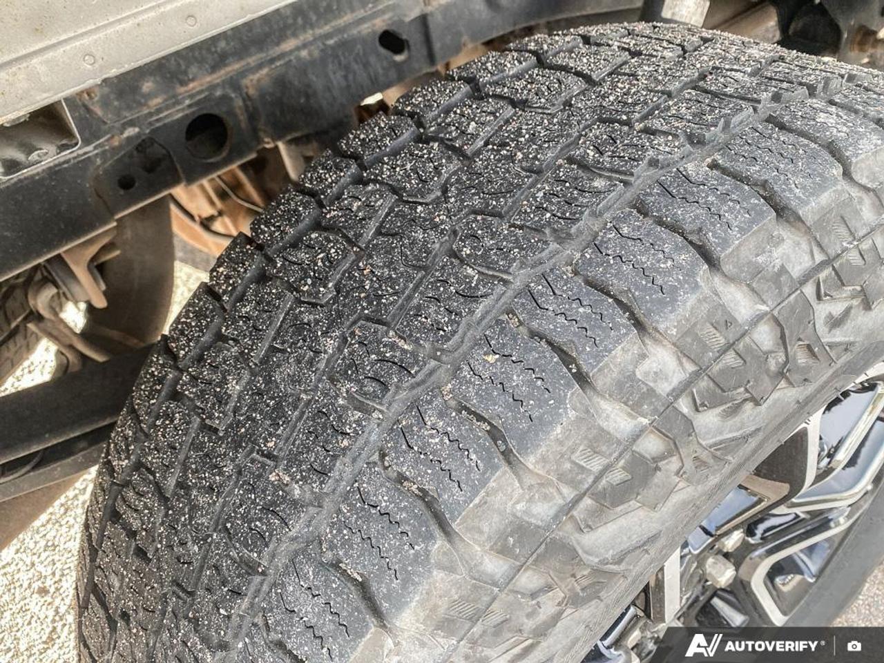 2022 Ford F-150 Lariat 2.7L | TWIN PANEL MOONROOF | POWER TAILGATE Photo