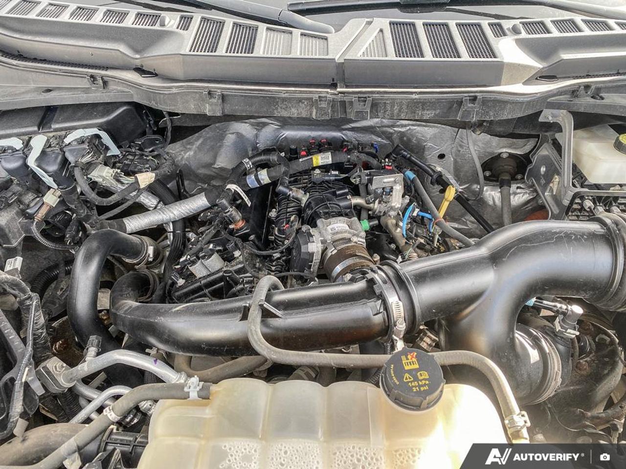 2022 Ford F-150 Lariat 2.7L | TWIN PANEL MOONROOF | POWER TAILGATE Photo