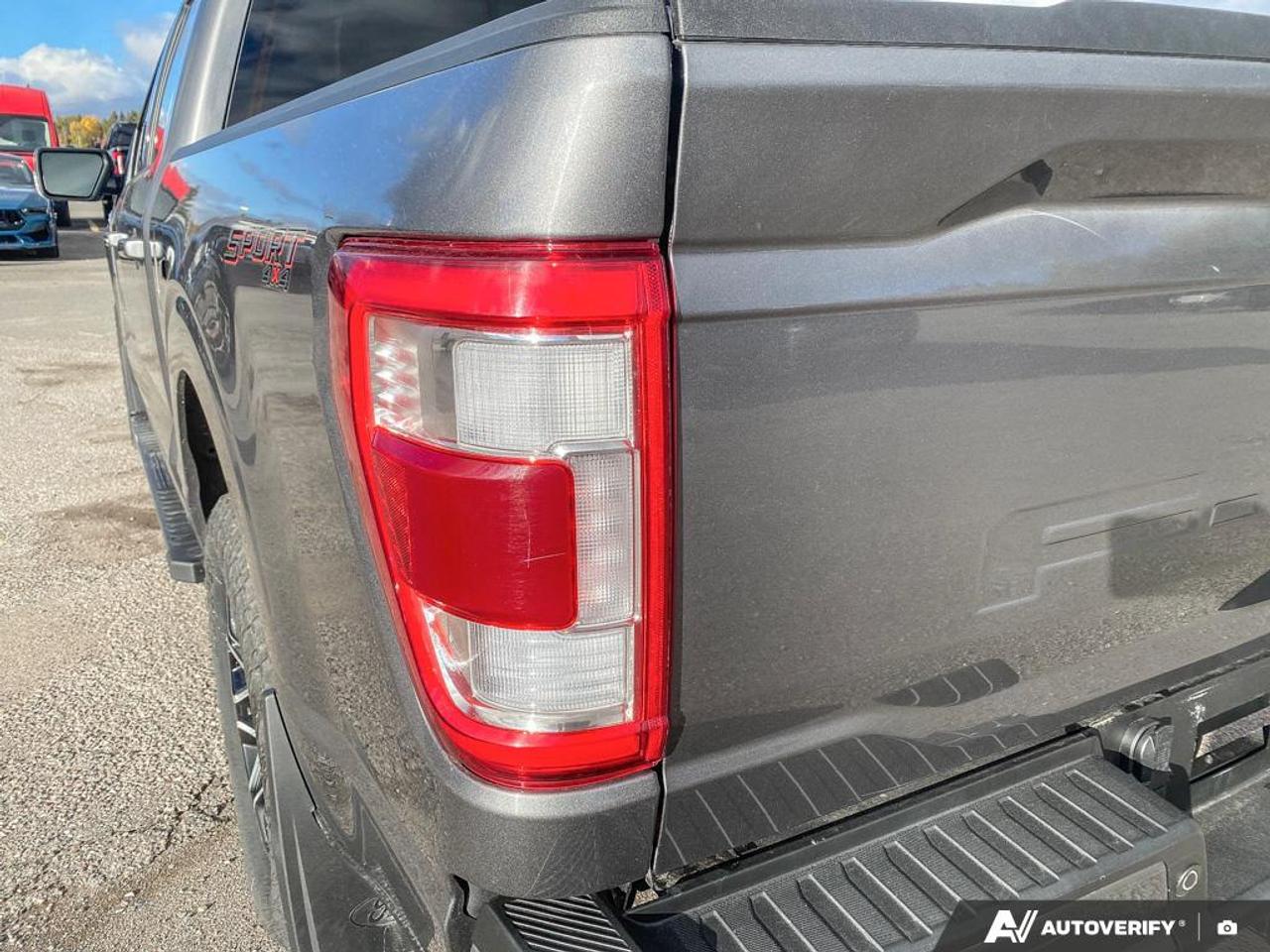 2022 Ford F-150 Lariat 2.7L | TWIN PANEL MOONROOF | POWER TAILGATE Photo