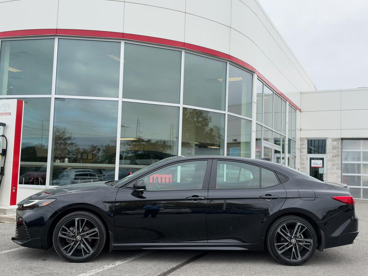 2025 Toyota Camry XSE AWD! Photo