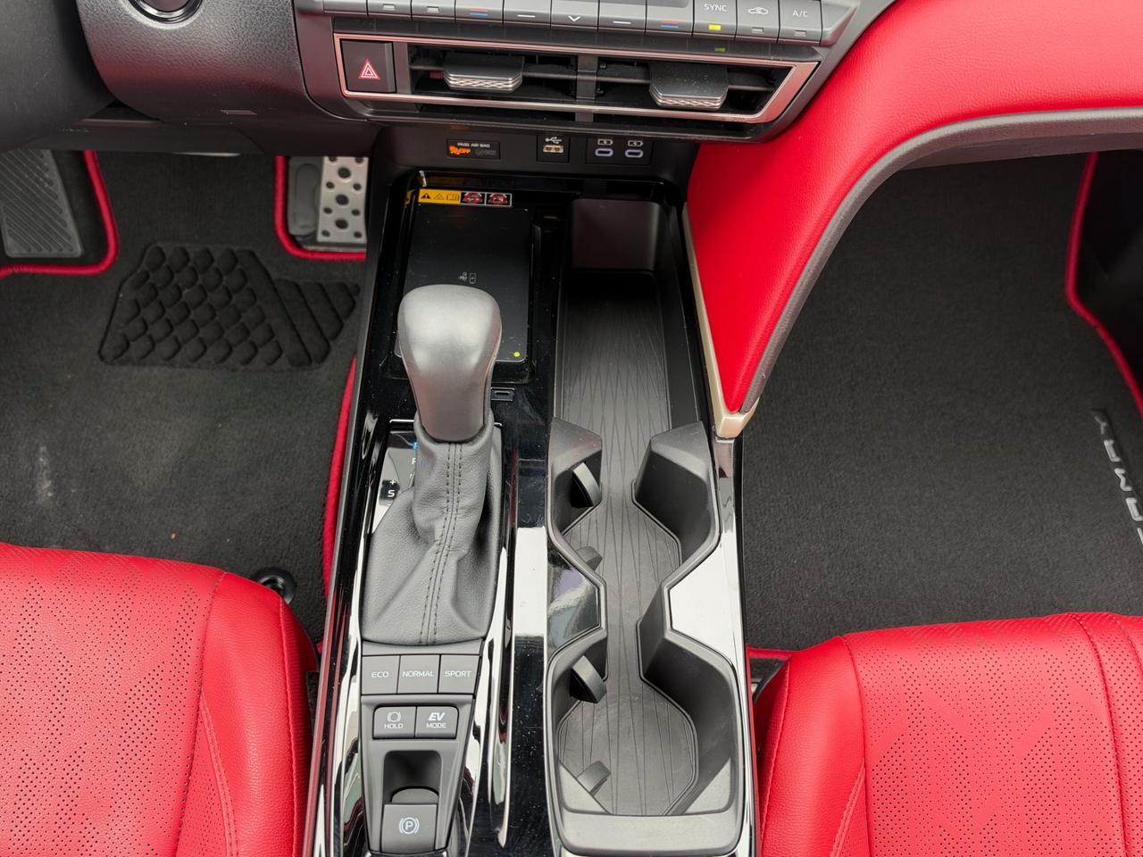 2025 Toyota Camry XSE AWD! Photo
