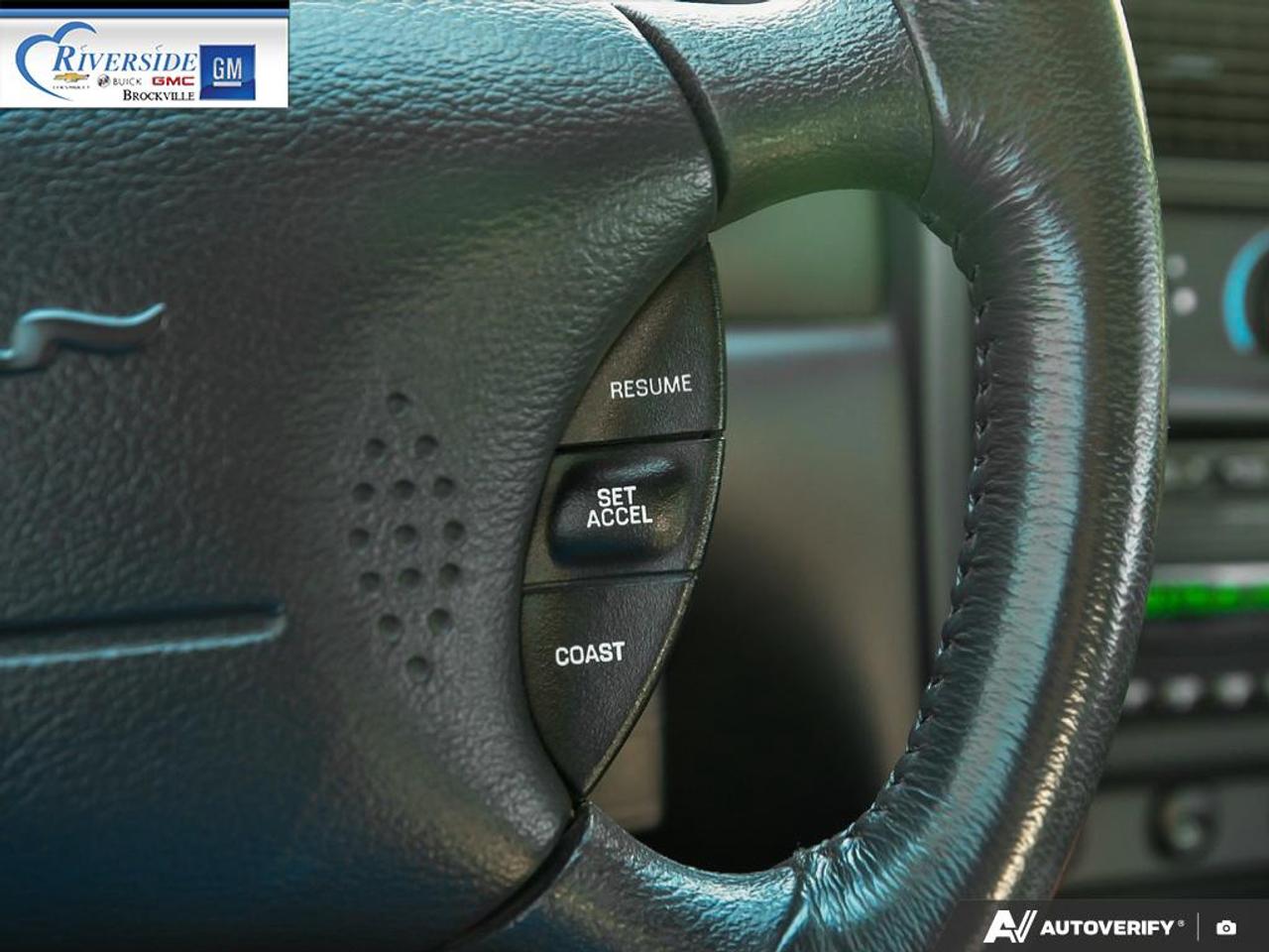2001 Ford Mustang GT Photo
