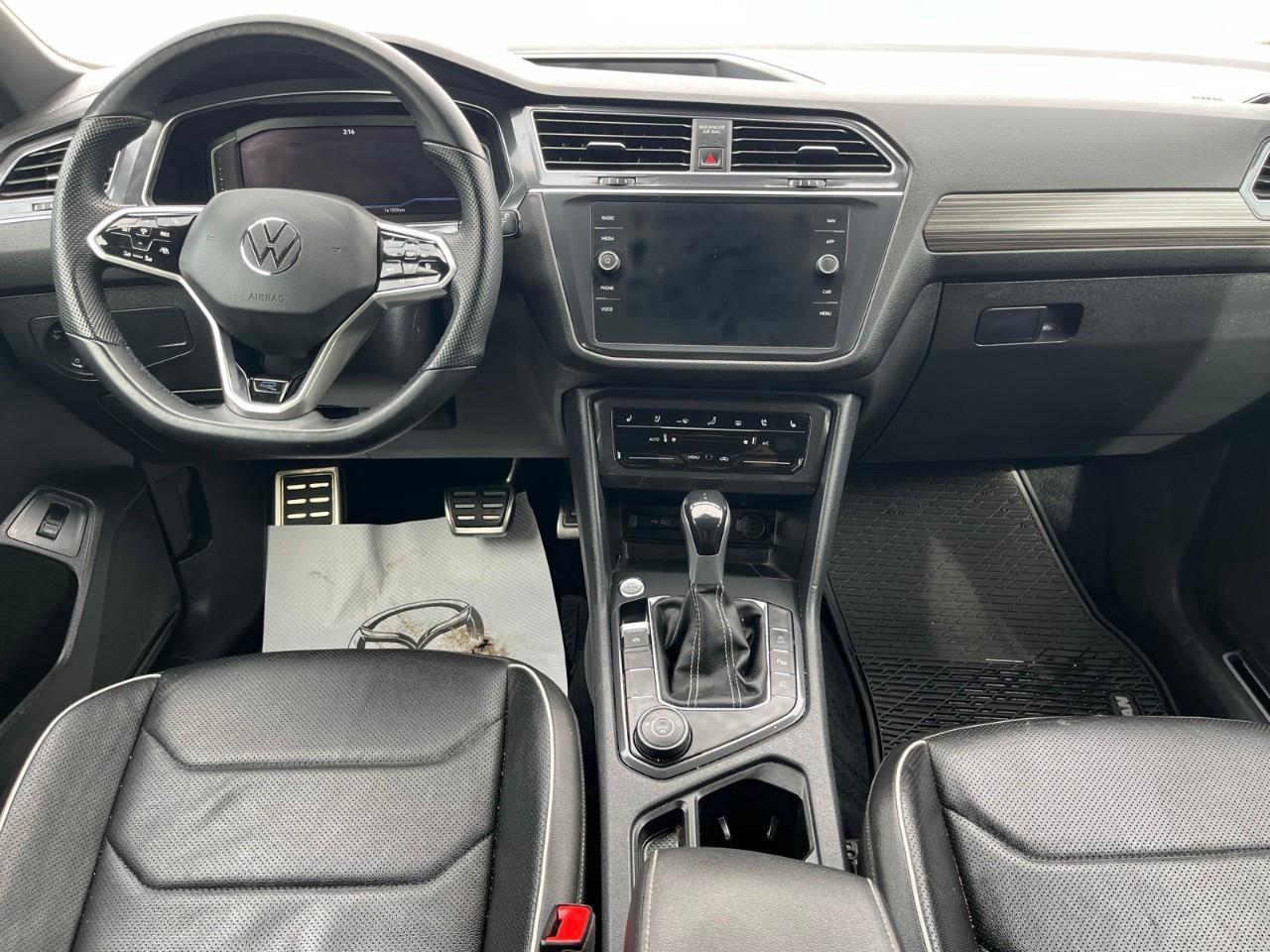 2022 Volkswagen Tiguan Highline R-Line 20 Alloy Wheels | Adaptive Cruise Control | 360° Camera Photo