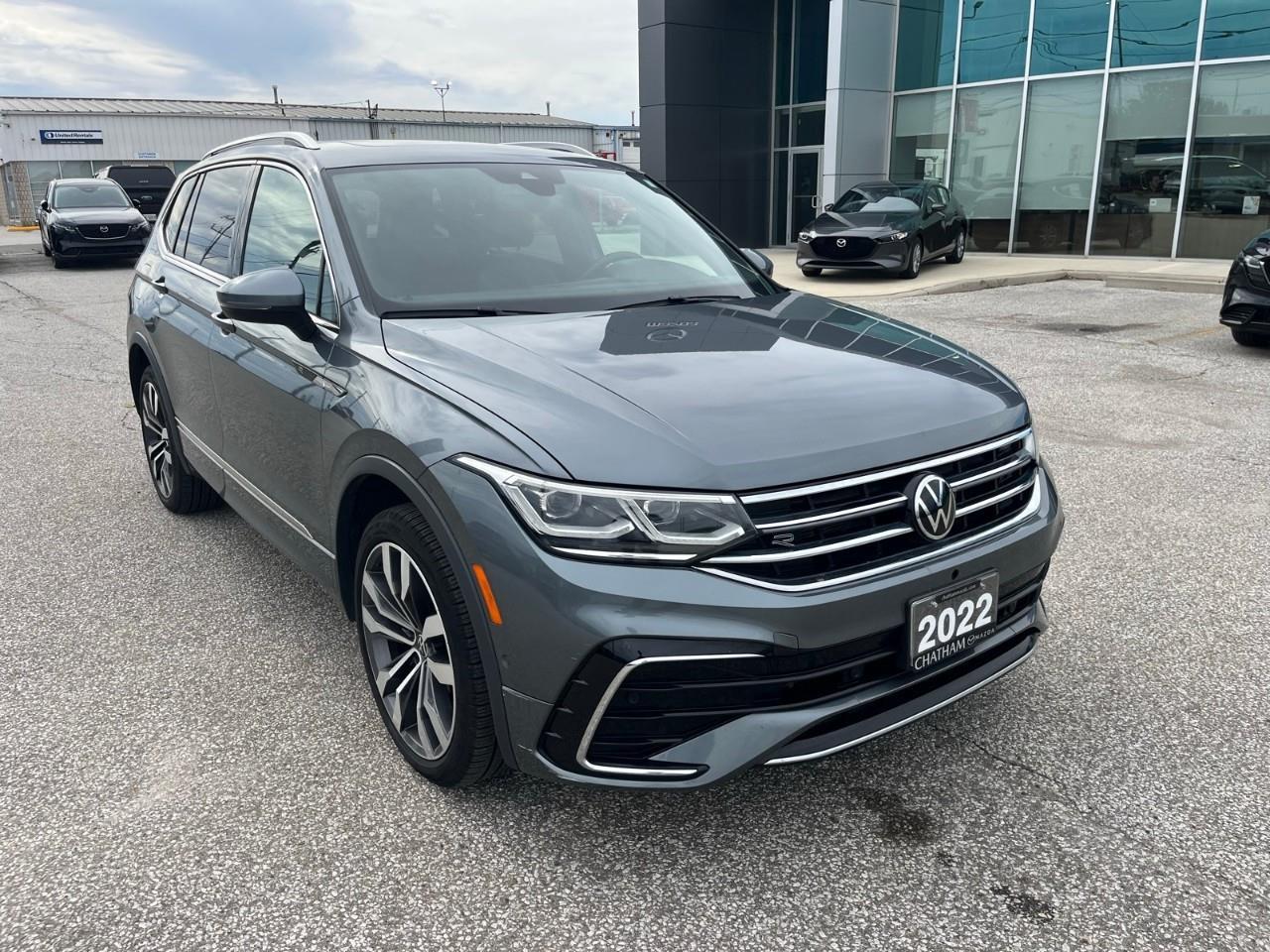 2022 Volkswagen Tiguan Highline R-Line 20 Alloy Wheels | Adaptive Cruise Control | 360° Camera Photo