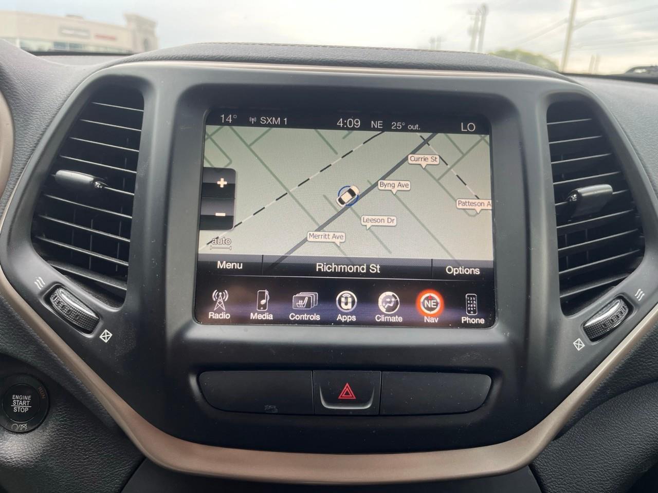 2016 Jeep Cherokee North Touchscreen Display | Low Kilometers | Remote Start Photo