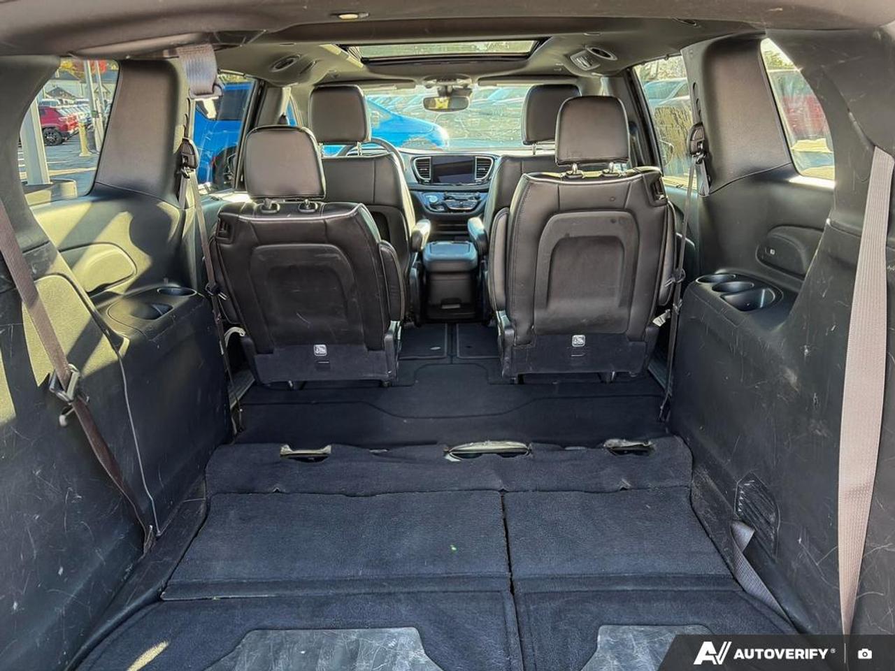 2026 Chrysler Pacifica Limited REMOTE OPENING/CLOSING REAR DOORS & TAILGATE Photo