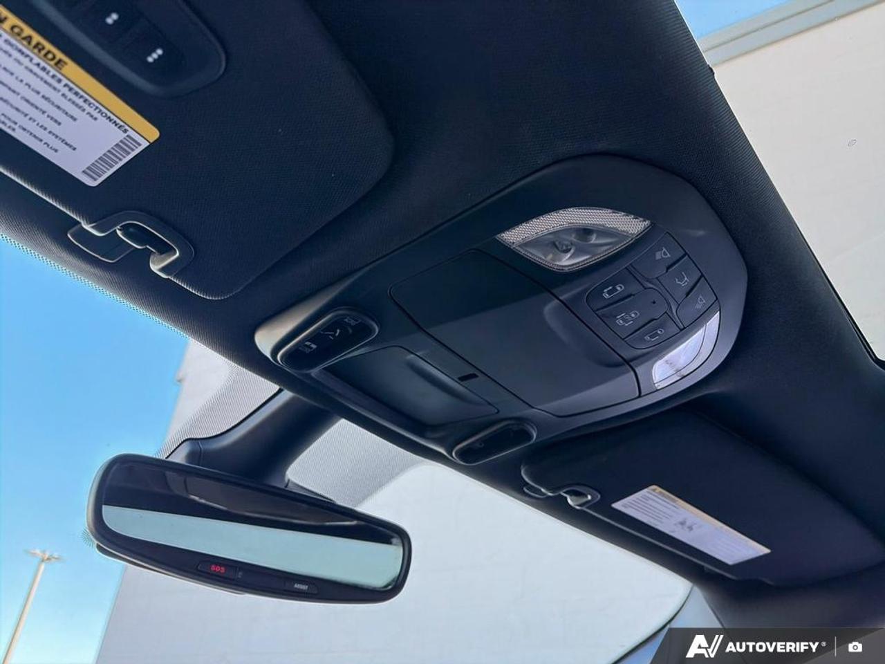 2026 Chrysler Pacifica Limited REMOTE OPENING/CLOSING REAR DOORS & TAILGATE Photo