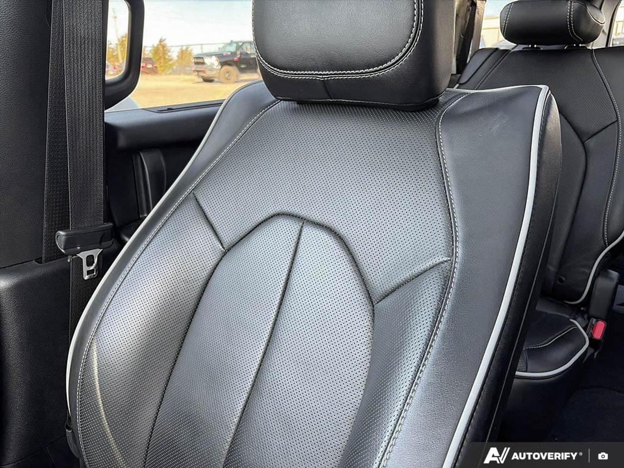 2026 Chrysler Pacifica Limited FULLY LOADED | POWER SUNROOF Photo