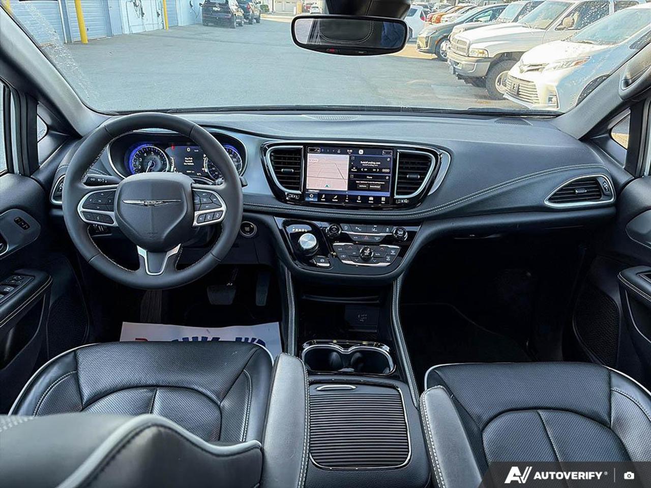 2026 Chrysler Pacifica Limited FULLY LOADED | POWER SUNROOF Photo