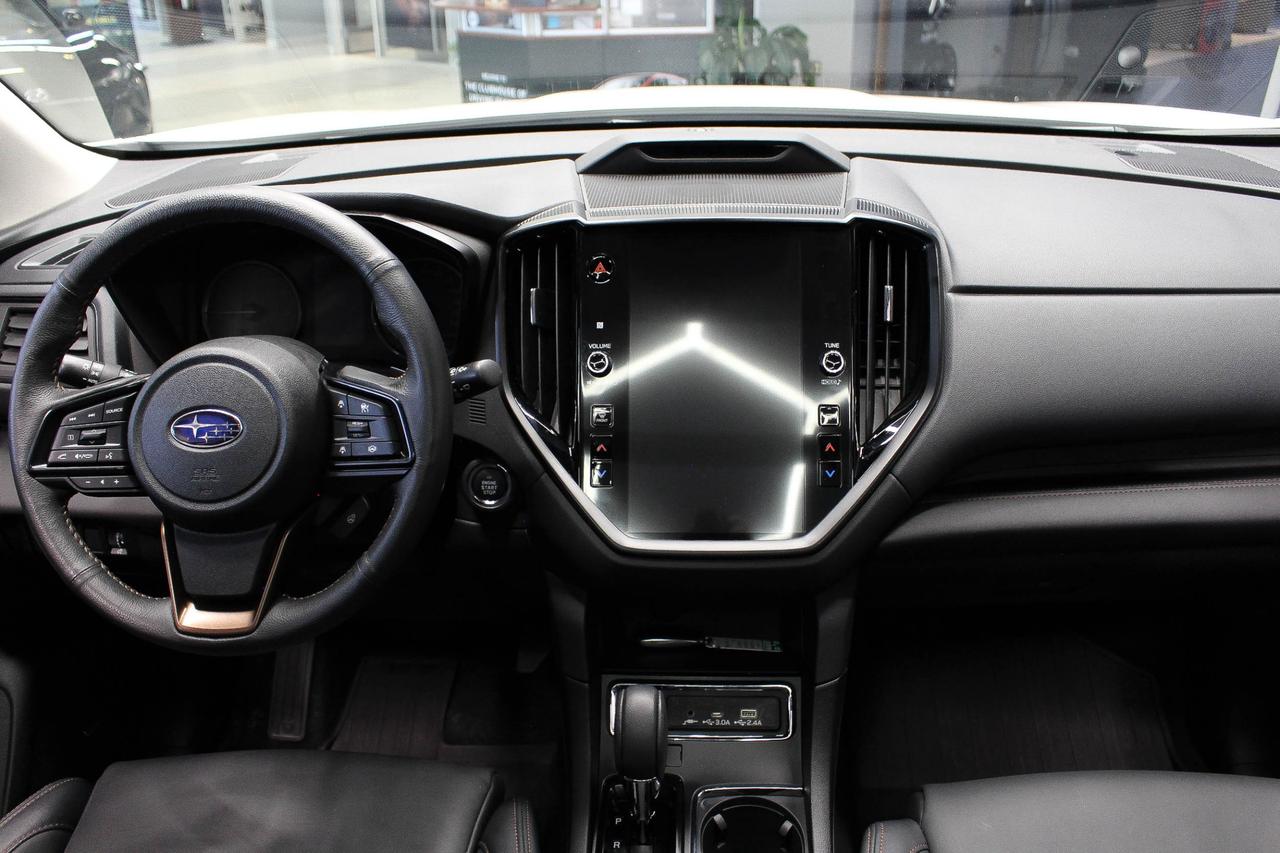 2025 Subaru ASCENT Sport HEATED SEATS - HARMAN KARDON AUDIO - 7 PASSENGER SEATS Photo
