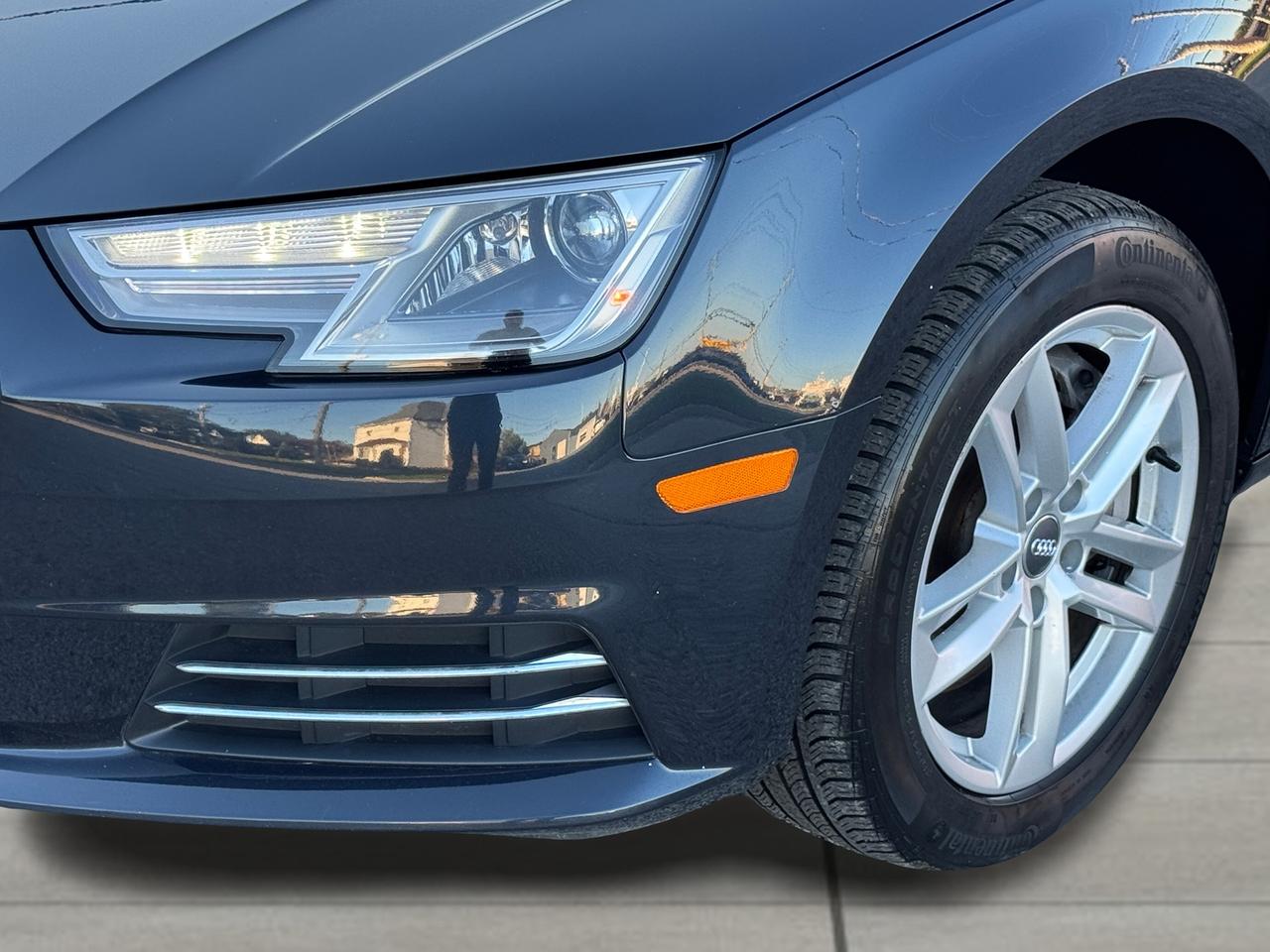 2017 Audi A4 Komfort Quattro AWD+CLEAN CARFAX+LOW KMS! Photo