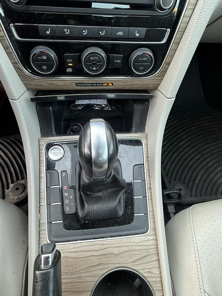 2018 Volkswagen Passat COMFORTLINE Photo