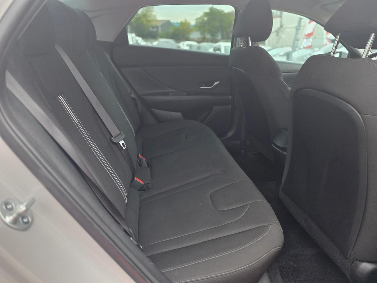 2023 Hyundai Elantra Preferred Photo