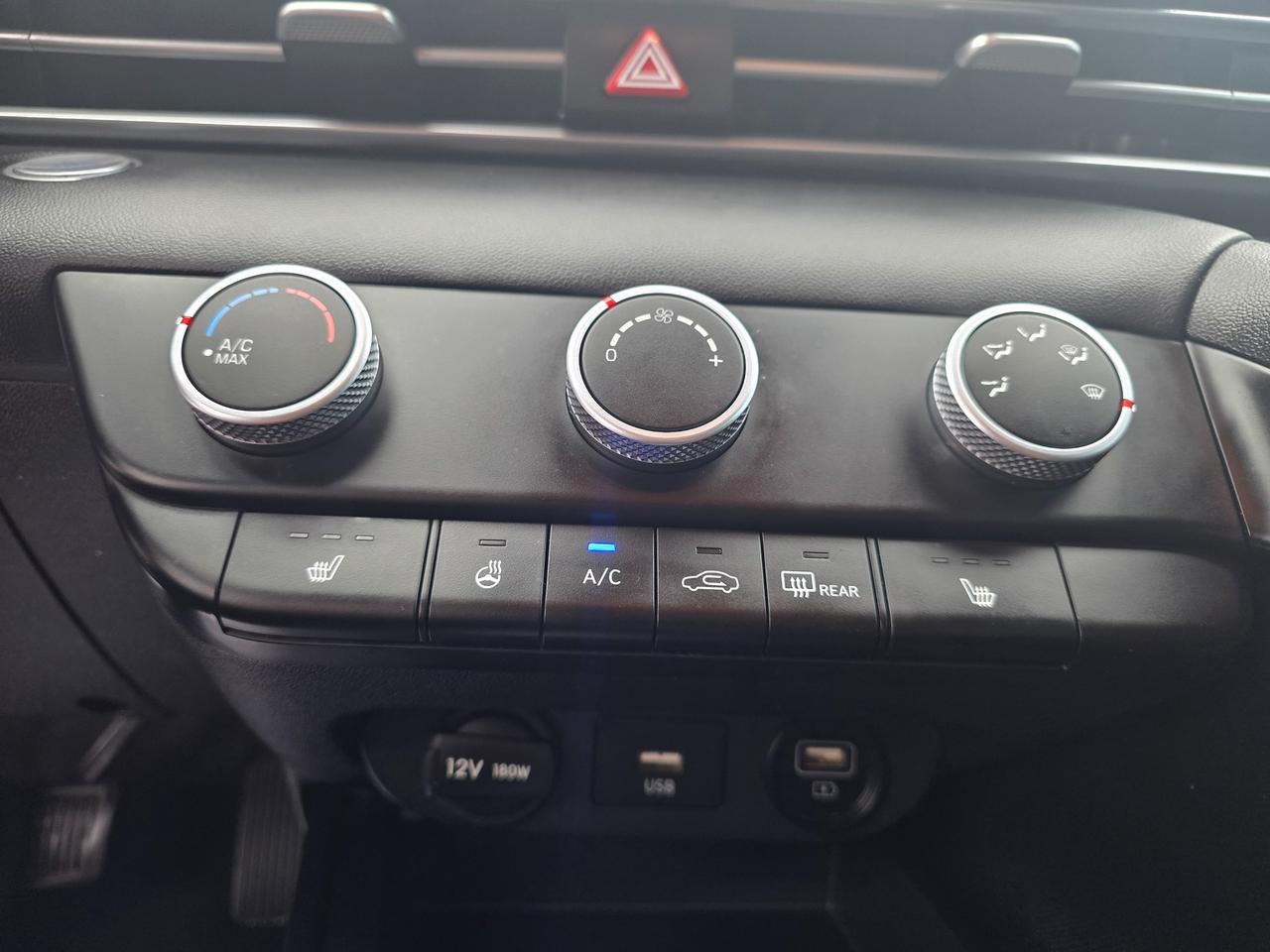 2023 Hyundai Elantra Preferred Photo