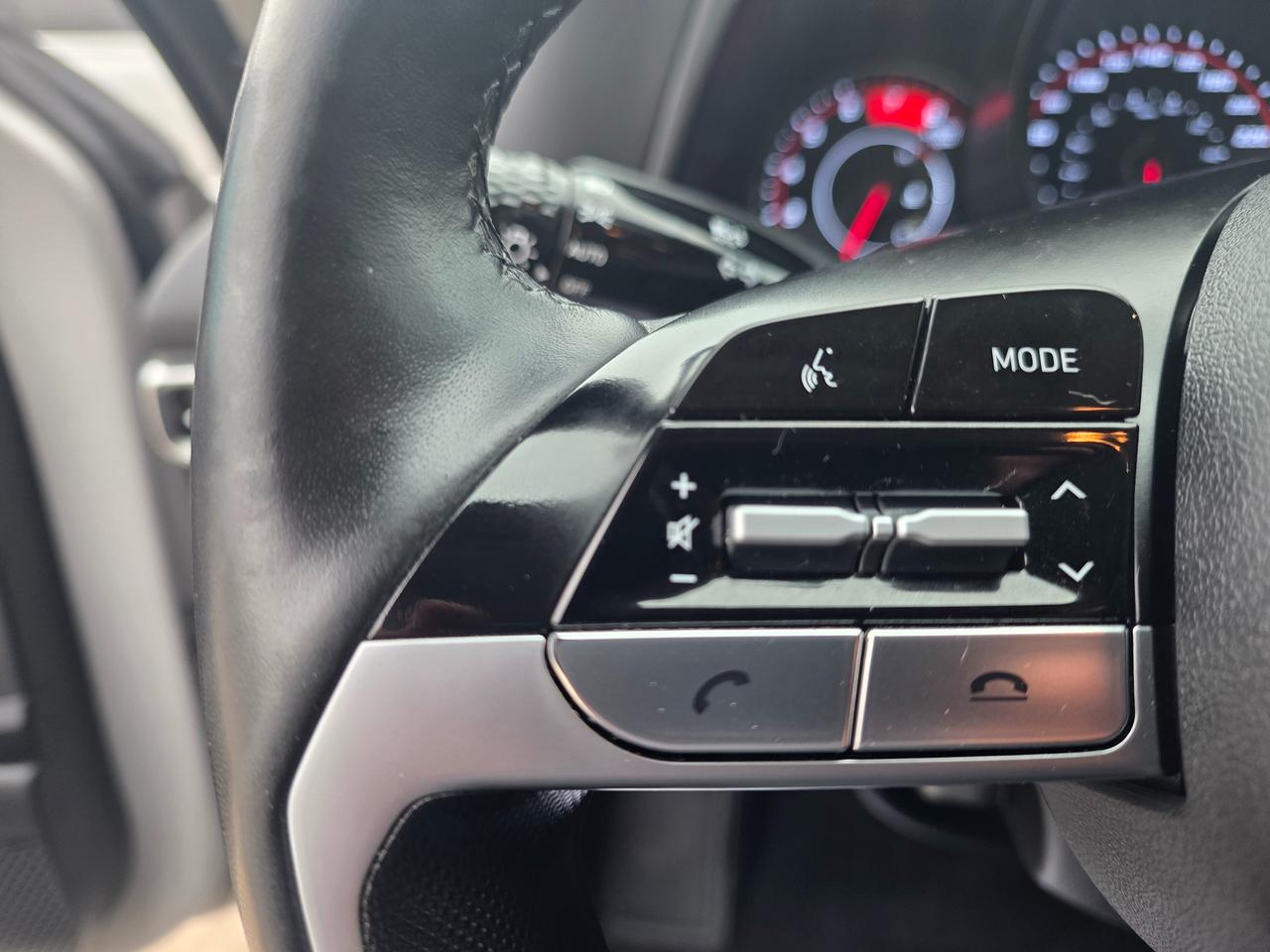 2023 Hyundai Elantra Preferred Photo