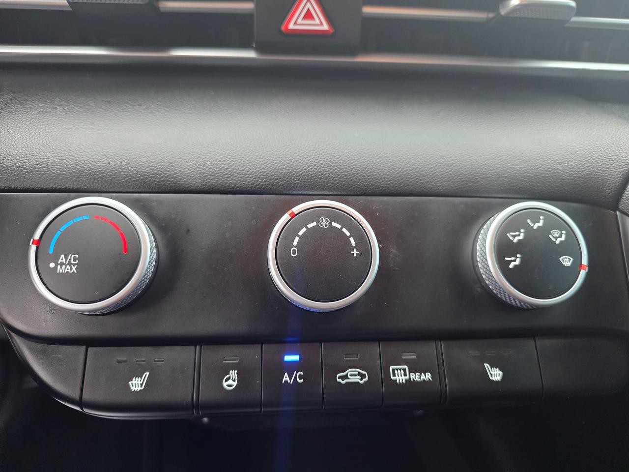 2023 Hyundai Elantra Preferred Photo