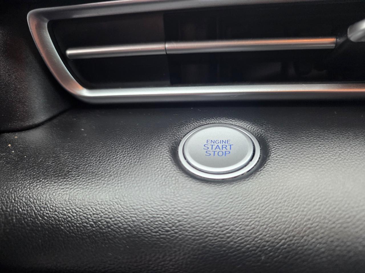 2023 Hyundai Elantra Preferred Photo