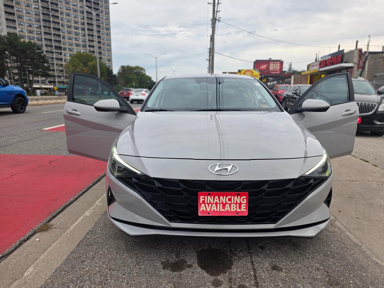 2023 Hyundai Elantra Preferred Photo