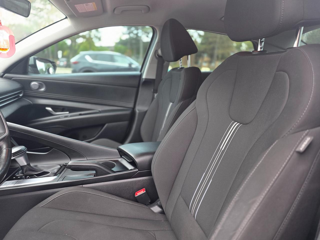 2023 Hyundai Elantra Preferred Photo