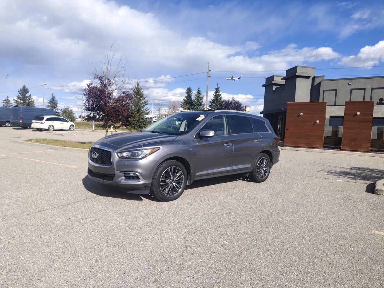 2017 Infiniti QX60  - Photo #1