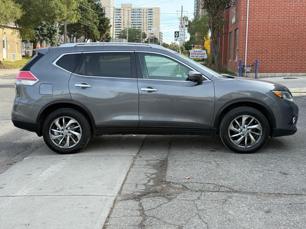 2015 Nissan Rogue AWD 4dr S Photo