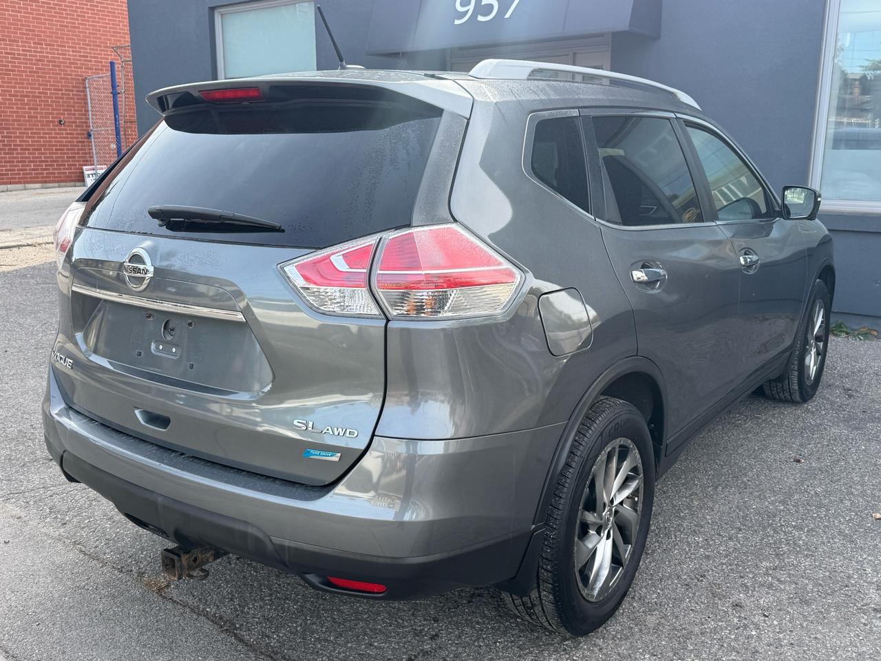2015 Nissan Rogue AWD 4dr S Photo