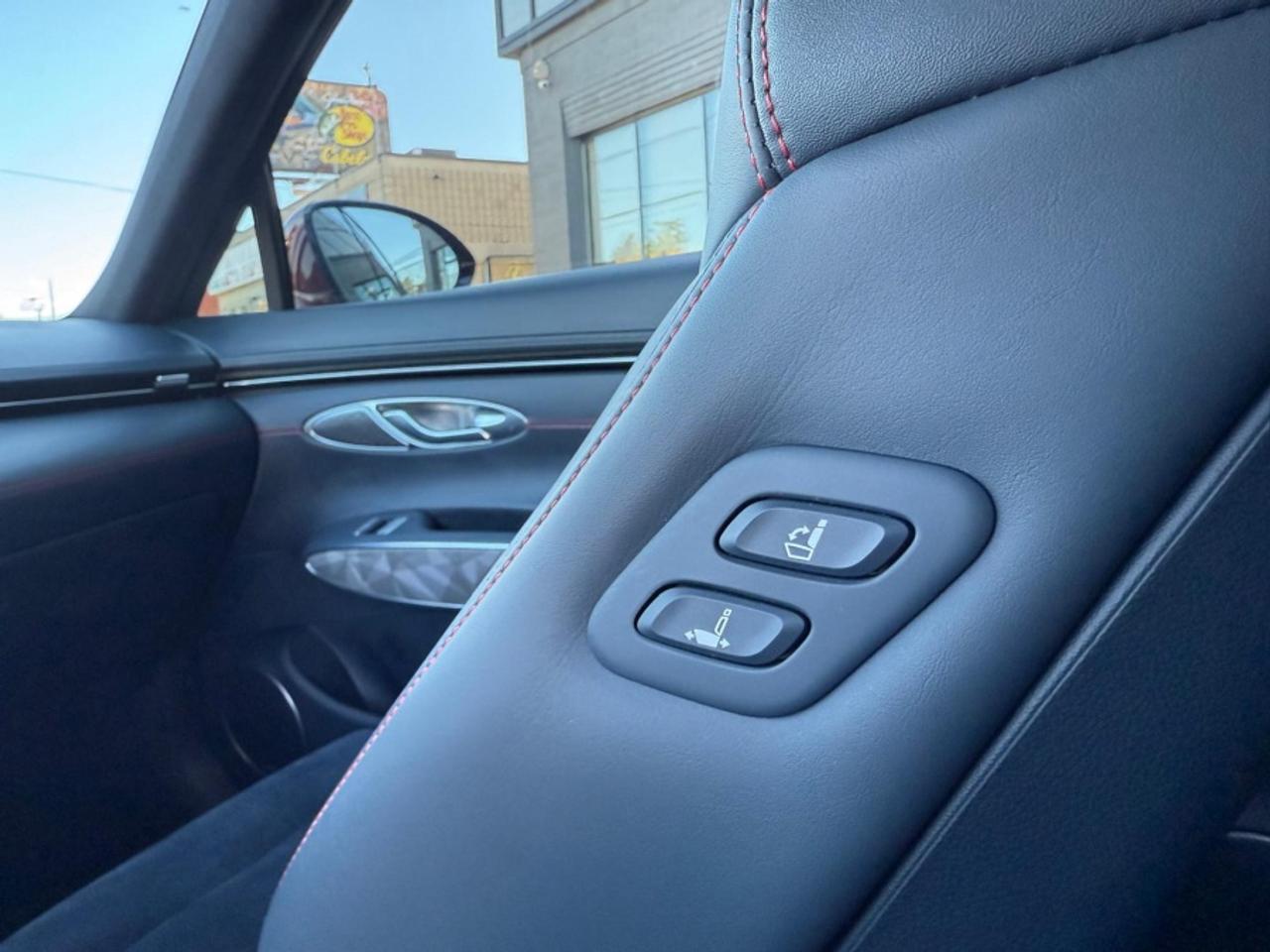 2022 Genesis GV70 2.5T PRESTIGE |SPORT PKG |NAPPA |HUD |360 CAM - Photo #18