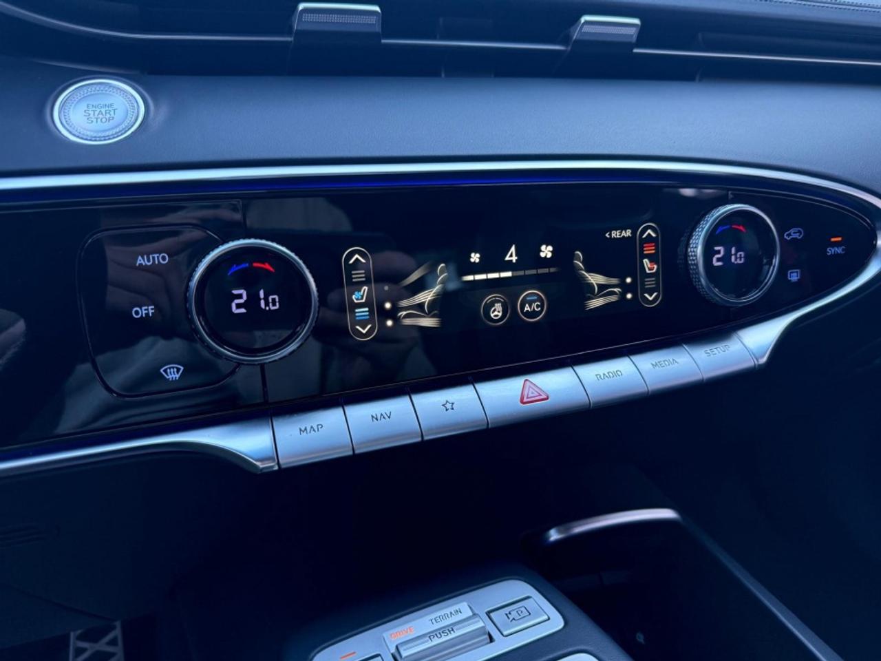 2022 Genesis GV70 2.5T PRESTIGE |SPORT PKG |NAPPA |HUD |360 CAM Photo