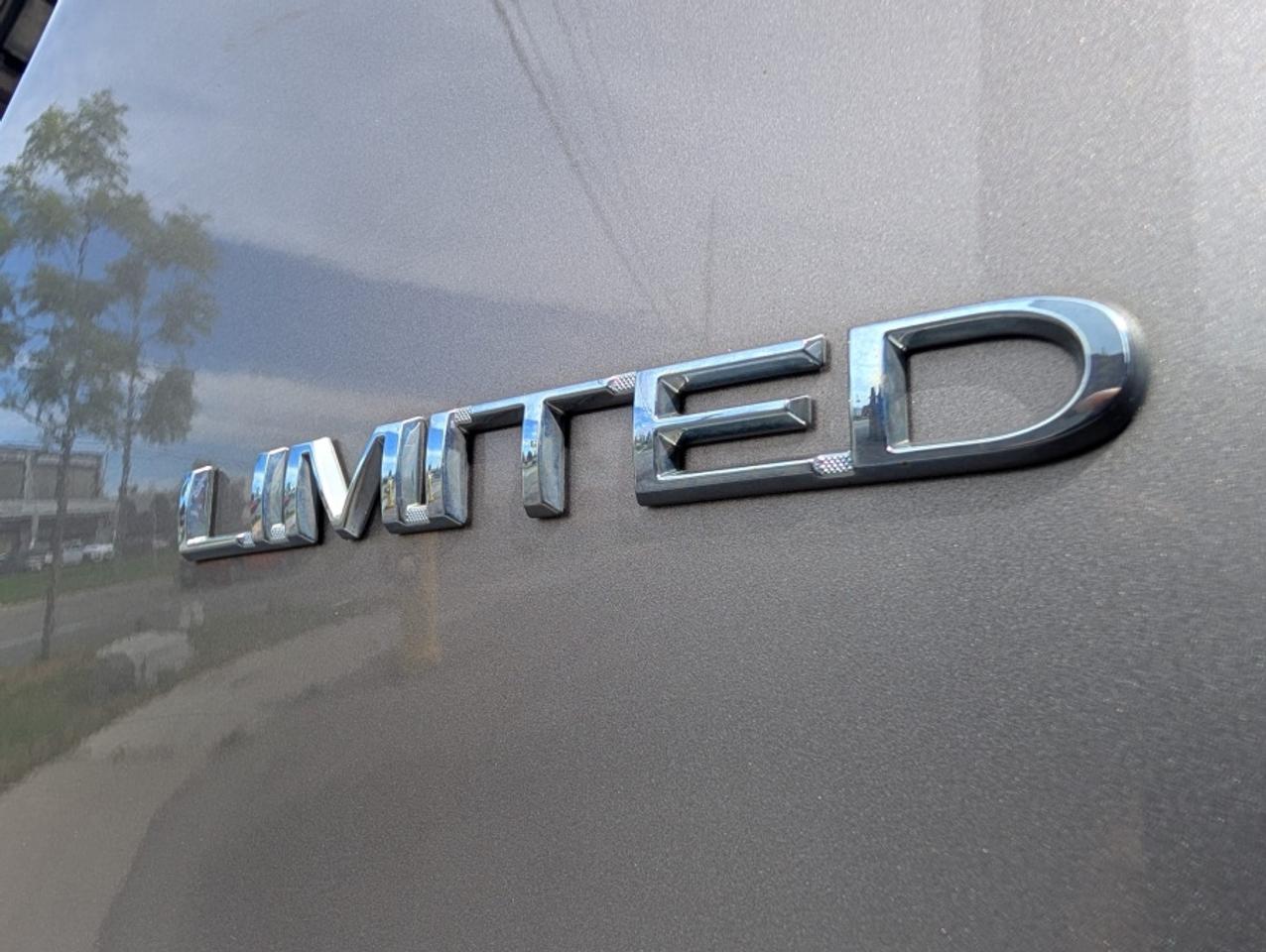 2018 Chrysler Pacifica LIMITED * SUNROOF * LEATHER * POWER DOORS - Photo #21