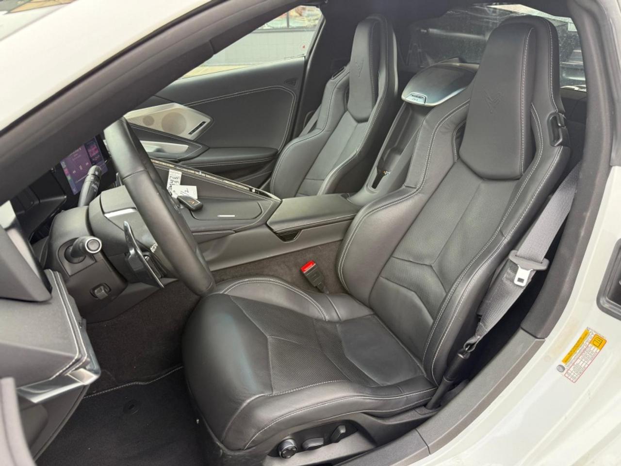 2023 Chevrolet Corvette STINGRAY 2LT /FRONT LIFT /CLEAR ROOF /BOSE - Photo #10