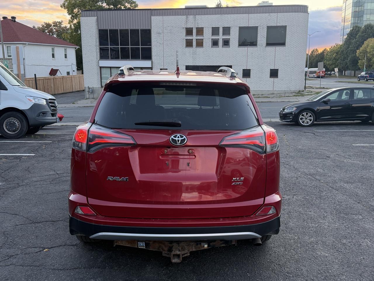 2016 Toyota RAV4 XLE Photo