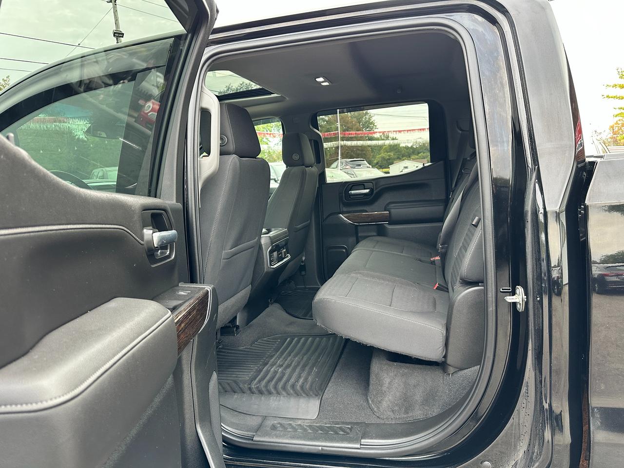 2020 GMC Sierra 1500 Elevation4x4 Sunroof HTD-Cloth XM CarPlay BOSE A/C Photo