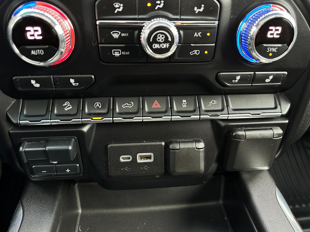 2020 GMC Sierra 1500 Elevation4x4 Sunroof HTD-Cloth XM CarPlay BOSE A/C Photo