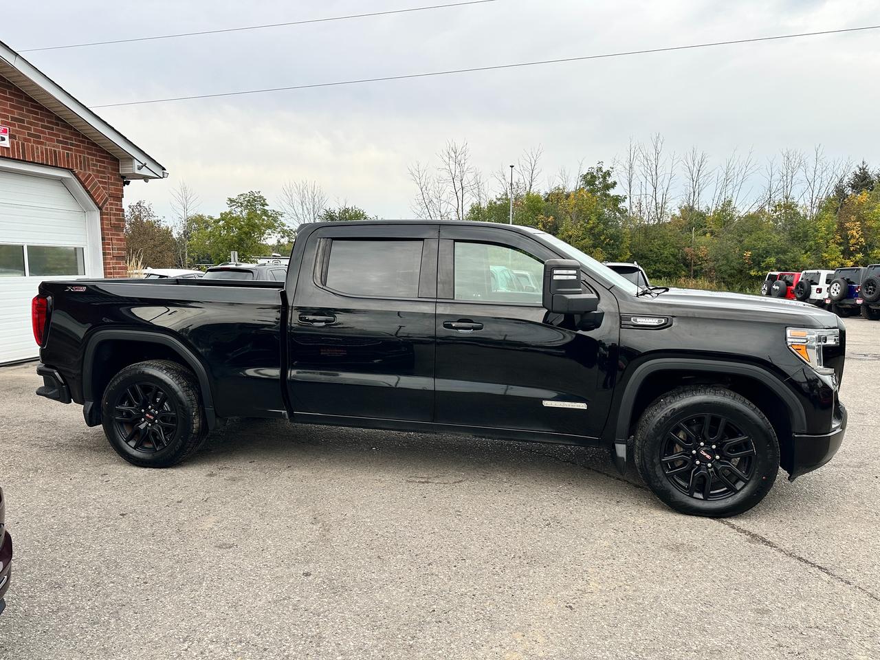 2020 GMC Sierra 1500 Elevation4x4 Sunroof HTD-Cloth XM CarPlay BOSE A/C Photo