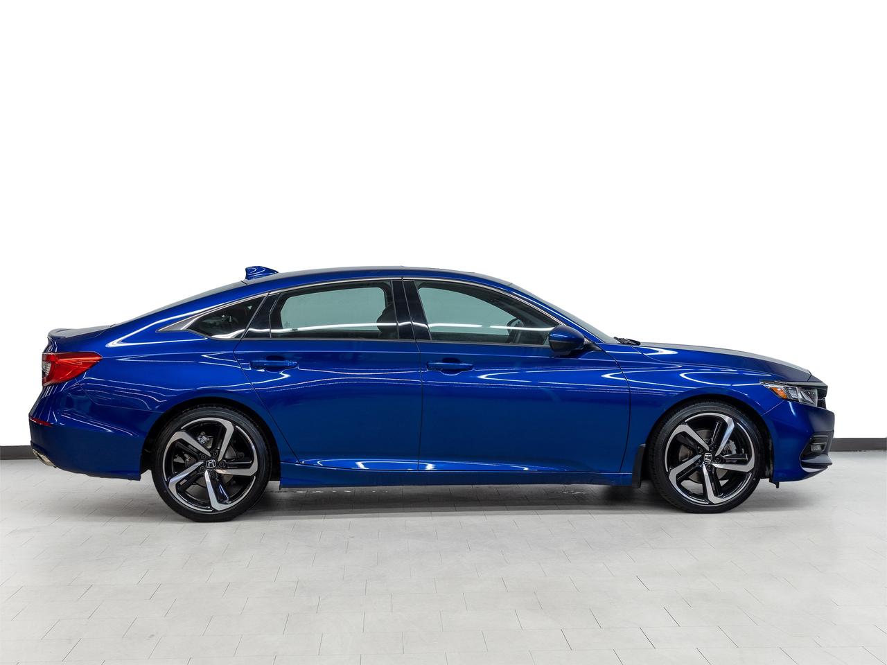 2019 Honda Accord SPORT | Sunroof | Leather | BSM | CarPlay