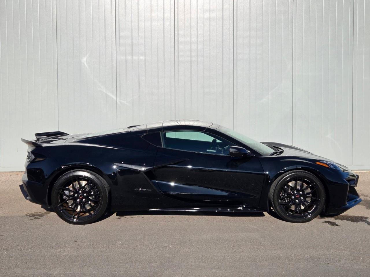 2025 Chevrolet Corvette Z06 Coupe 1LZ Photo