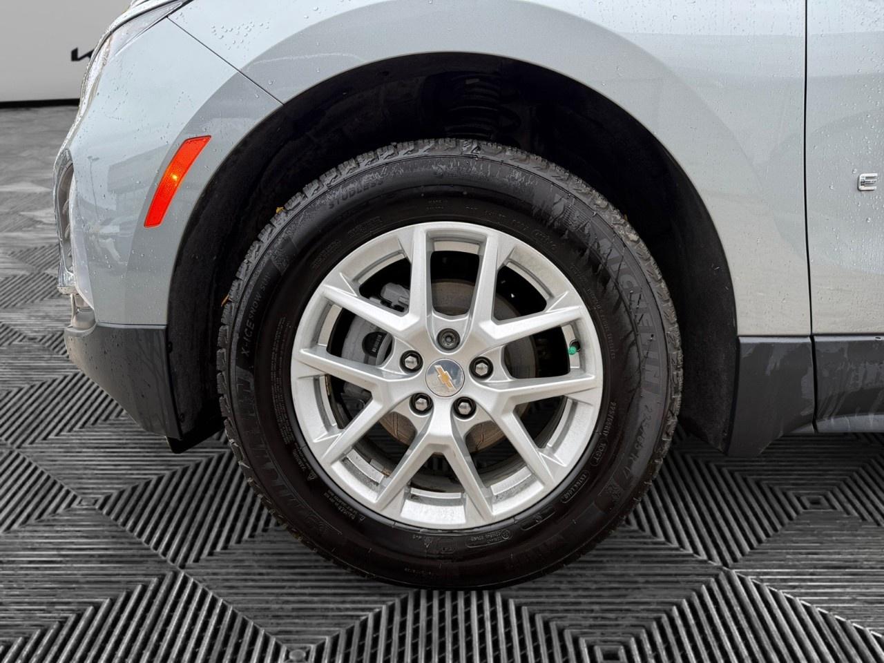 2023 Chevrolet Equinox AWD LT Photo