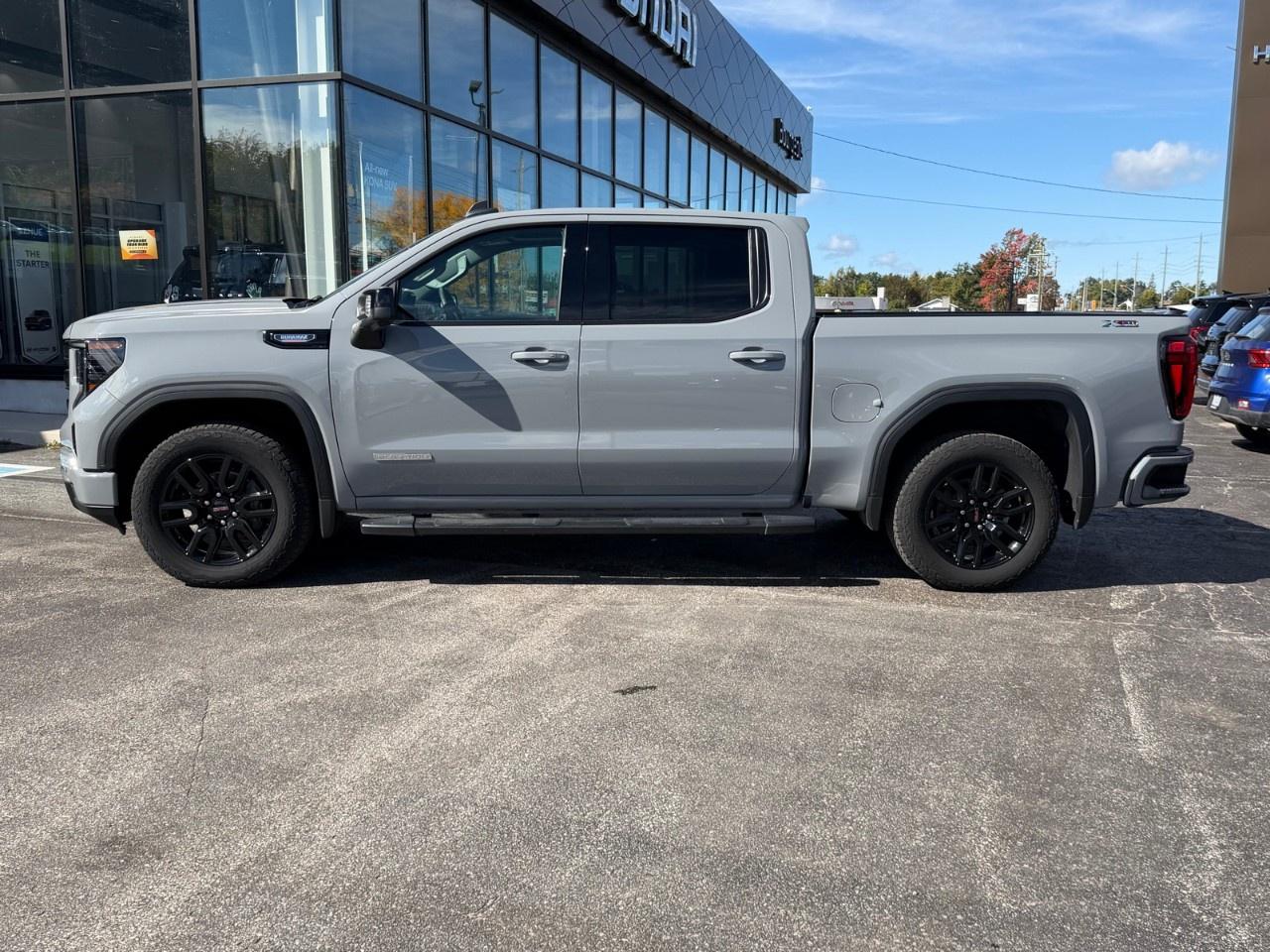 2024 GMC Sierra 1500 Crew Cab Short Box 4-Wheel Drive Elevation Photo2