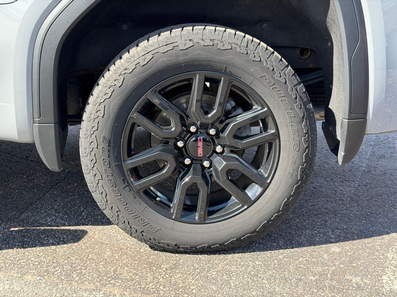 2024 GMC Sierra 1500 Crew Cab Short Box 4-Wheel Drive Elevation Photo3