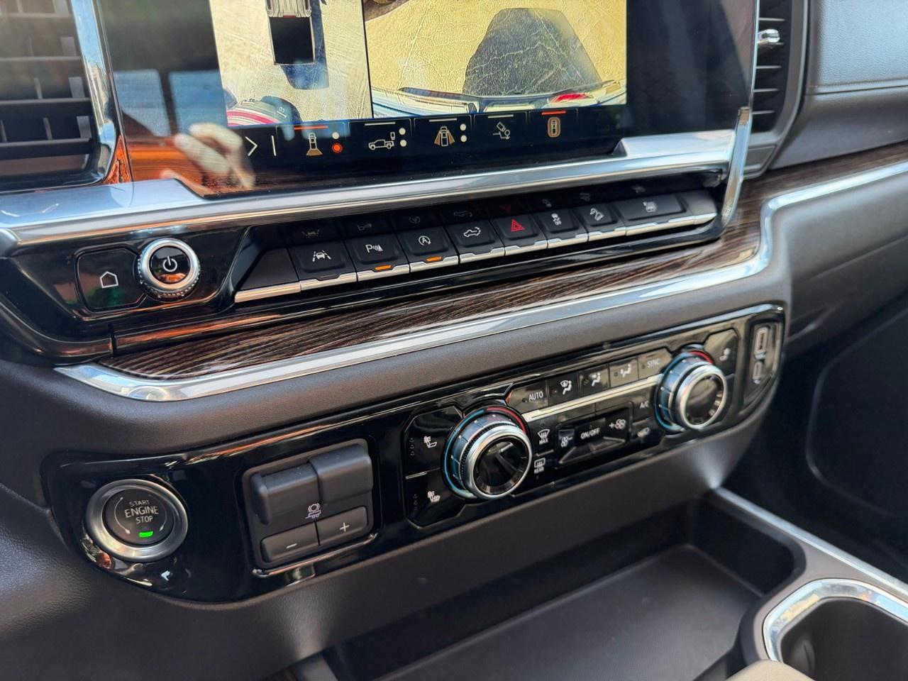 2024 GMC Sierra 1500 Crew Cab Short Box 4-Wheel Drive Elevation Photo