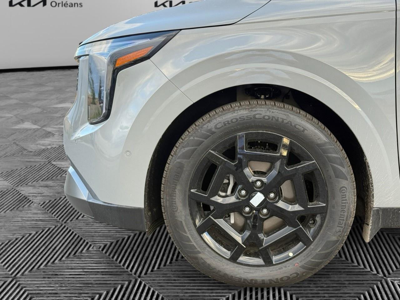 2027 Kia Carnival SX FWD Photo