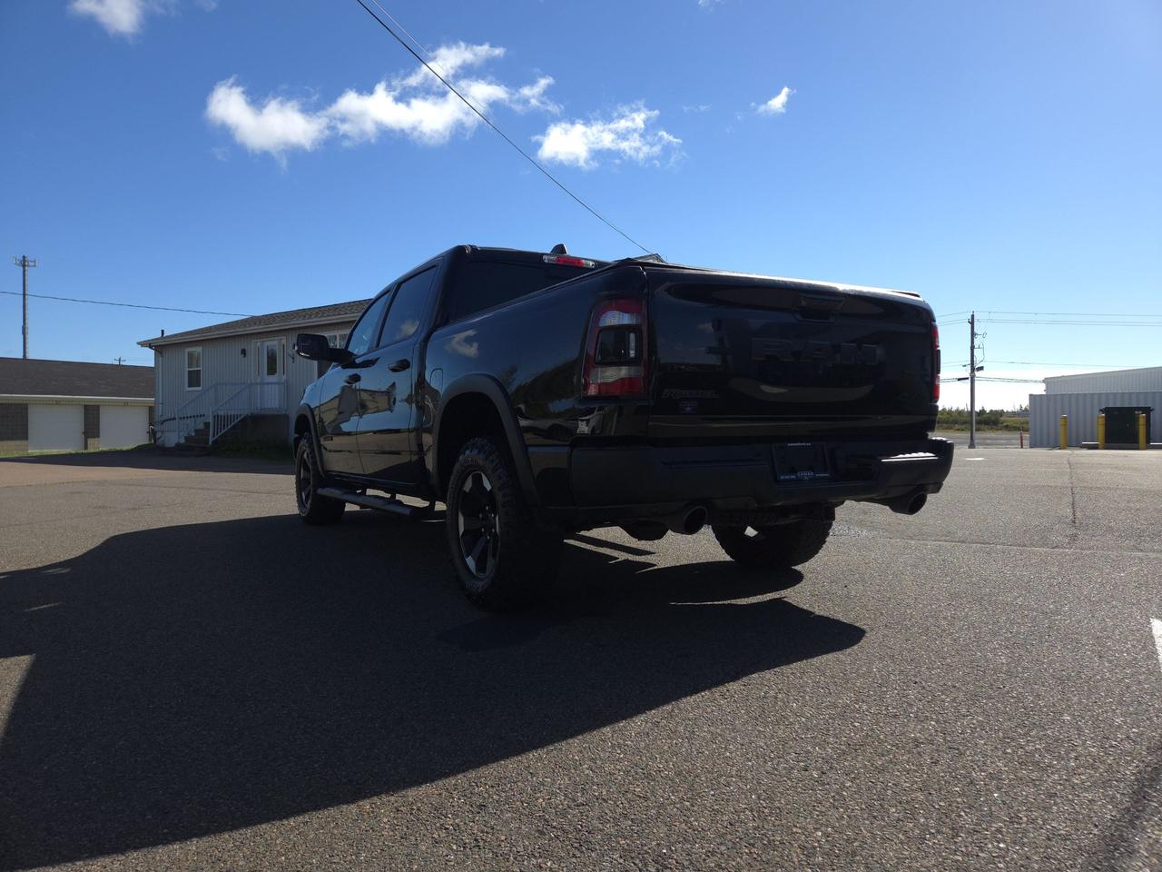 2022 Dodge Ram 1500 REBEL REBEL 4WD W/TONNEAU COVER Photo3