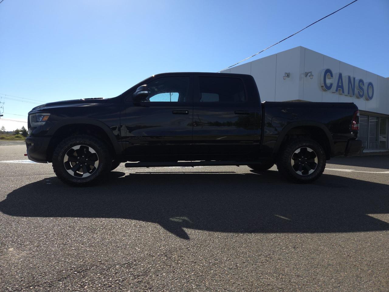 2022 Dodge Ram 1500 REBEL REBEL 4WD W/TONNEAU COVER Photo2